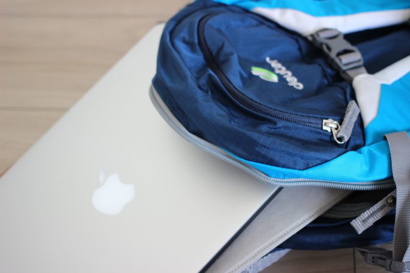MacBookがピッタリ入るサイズのサイクリング用バッグ
